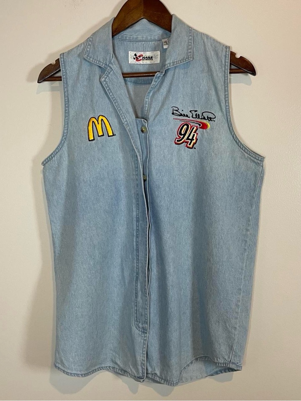 90s Chase Authentics Bill Elliot Denim Embroidered Sleeveless Button Up Shirt